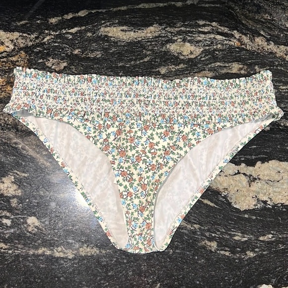 Tory Burch Costa Printed Hipster - Picture 6 of 13